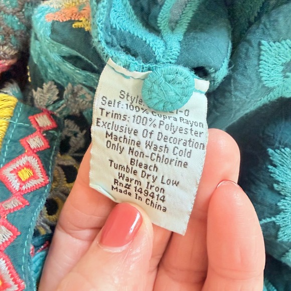Johnny Was Tunic Women Large Teal Floral Embroidered Cupra Rayon Boho Split Neck - Picture 13 of 13